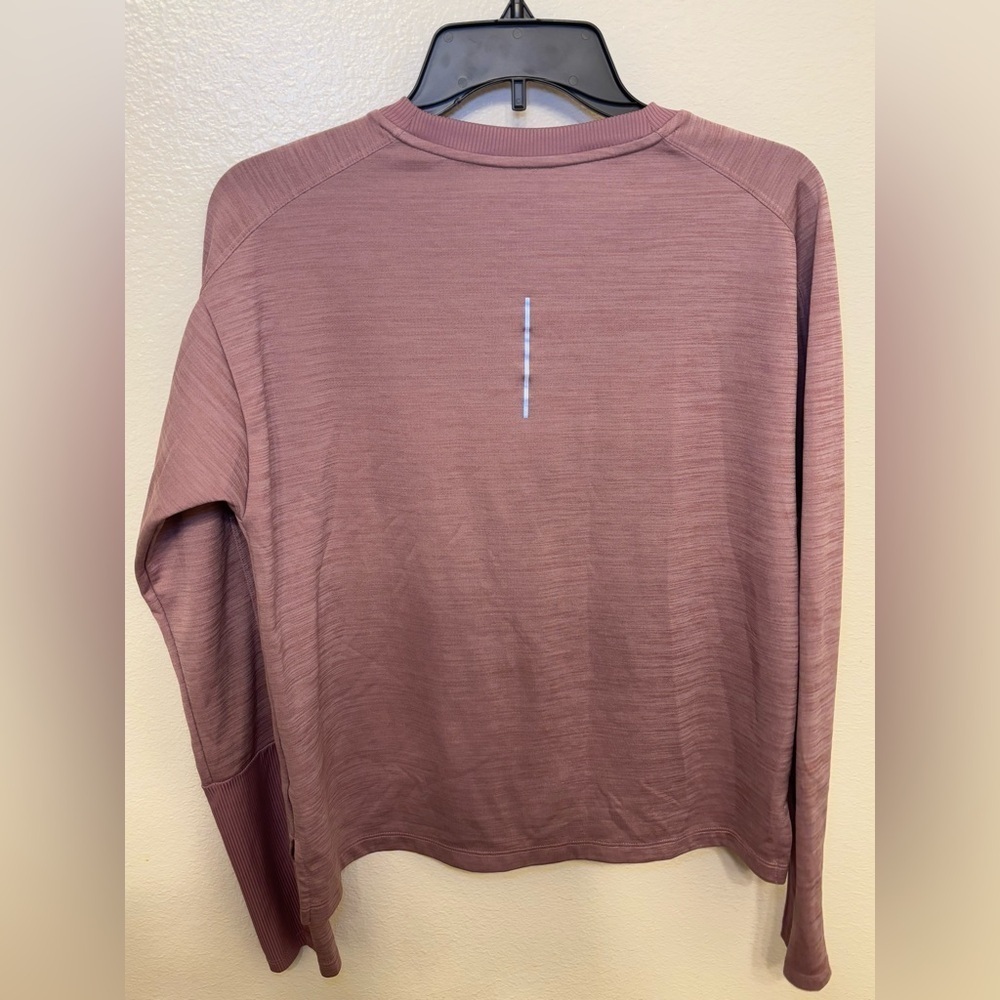 Nike Women's Mauve dri fit with White Logo - Picture 2 of 5